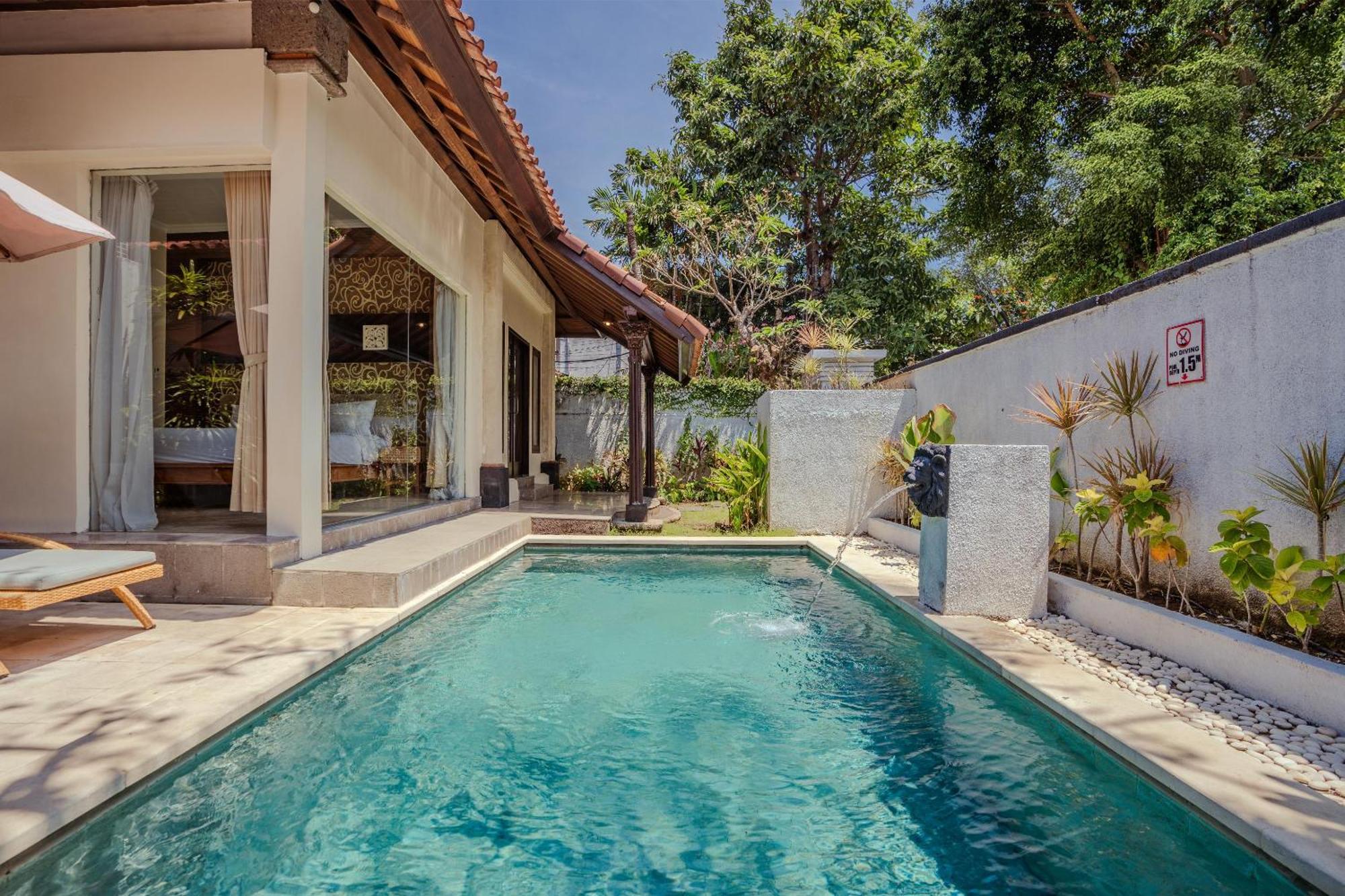 The Club Villas Seminyak Exterior photo